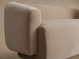 Hamlin Settee