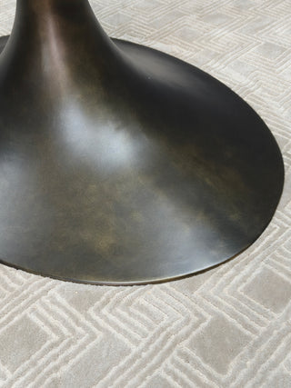 Oval Metal Trumpet Base without tabletop