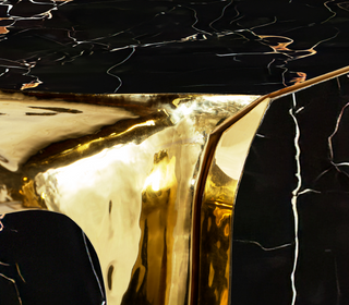 Luxury Black Gold Sideboard Cabinet with Sculptural Cracked Design
