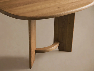 Jolson Wood Extension Dining Table (Honey Finish, Dual 20" Leaves)