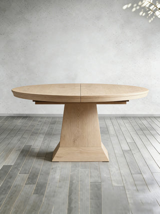 Leighton Round Extension Dining Table with Leaves