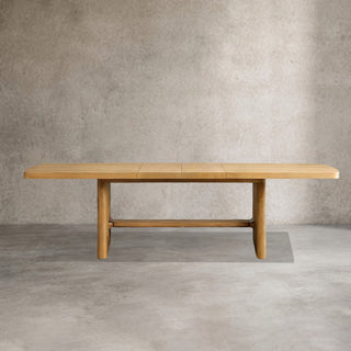 Redding Extending Dining Table in Oak Wood with Two Self-Storing Leaves