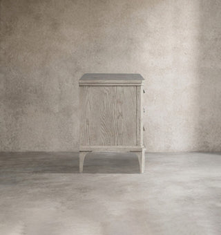 Modern Oak Nightstand with 3 Drawers and Soft-Close – Solid Wood Bedside Storage Cabinet
