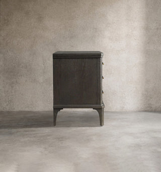 Modern Oak Nightstand with 3 Drawers and Soft-Close – Solid Wood Bedside Storage Cabinet